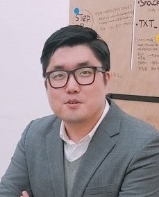 안OO 부교수 사진