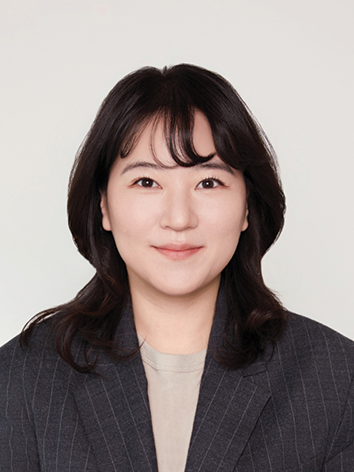 신OO 조교수(겸임) 사진